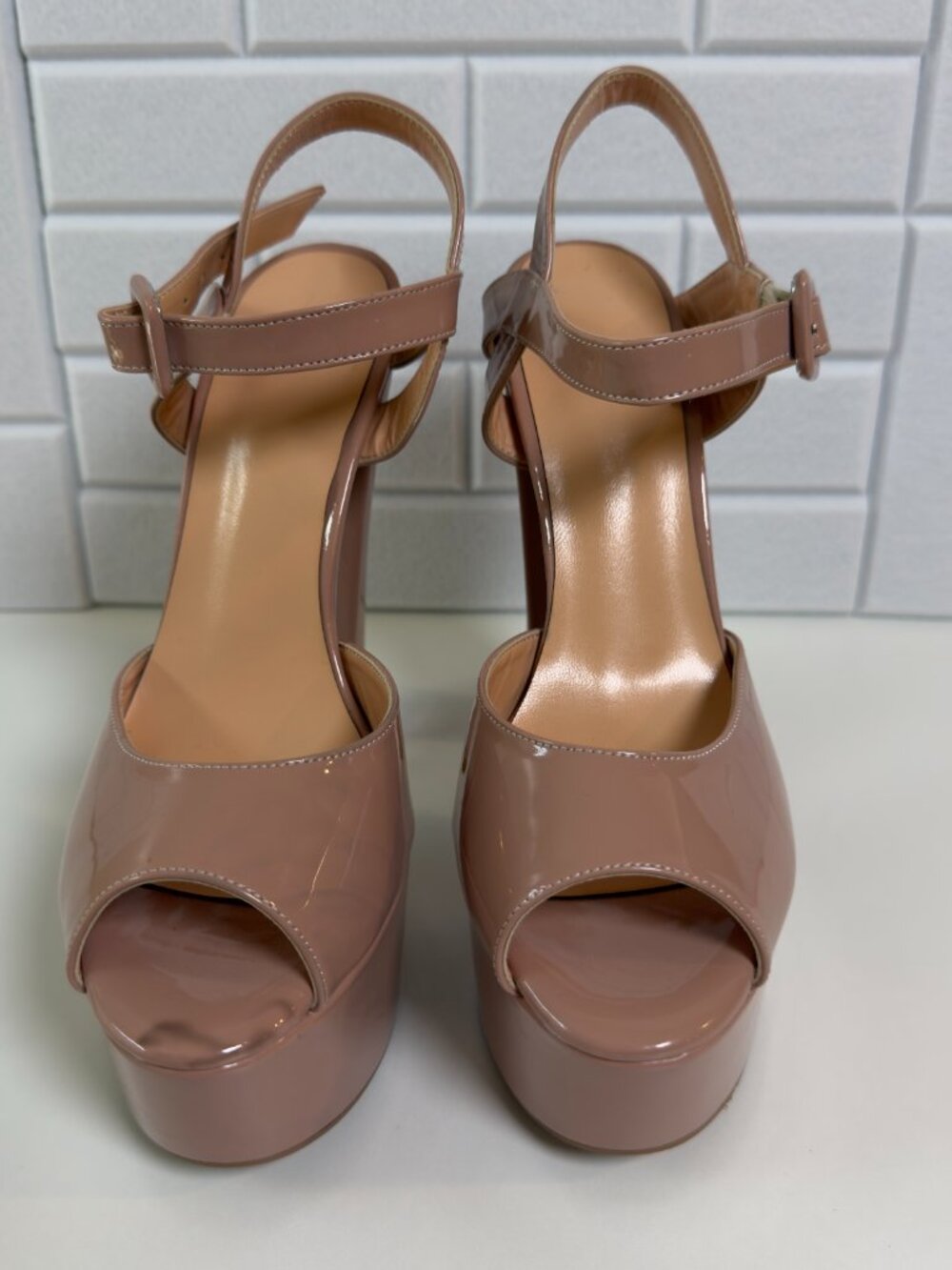 Nude 6" Platform Block Heels Size 7 - Picture 5 of 9